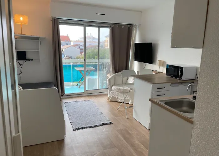22m Tres Calme Balcon Parking Appartement *